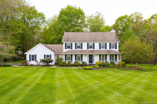 76 Rockledge Drive, Pleasant Valley, NY 12569