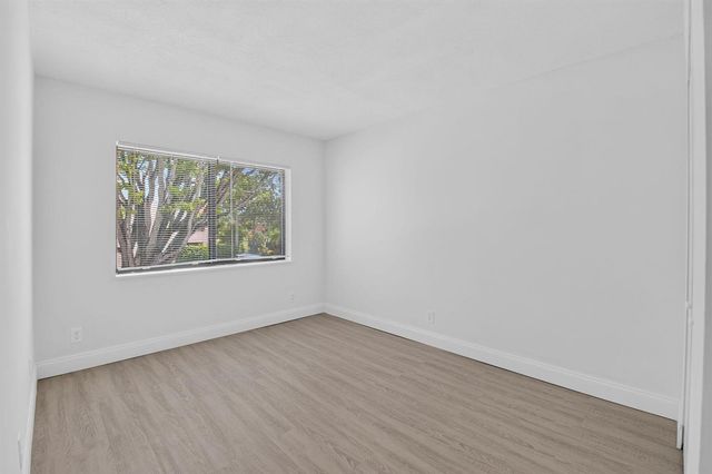 6352 SEVEN SPRINGS Boulevard B, Greenacres, FL 33463