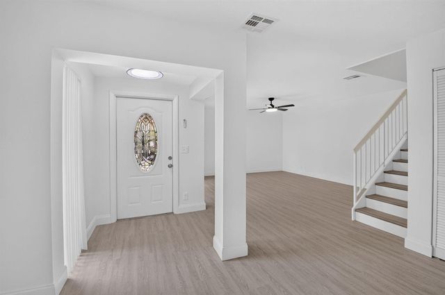 6352 SEVEN SPRINGS Boulevard B, Greenacres, FL 33463