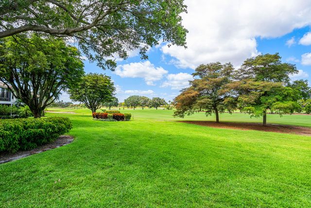 10111 Quail Covey Road Hibiscus N, Boynton Beach, FL 33436