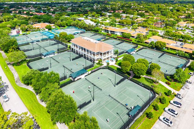 10111 Quail Covey Road Hibiscus N, Boynton Beach, FL 33436