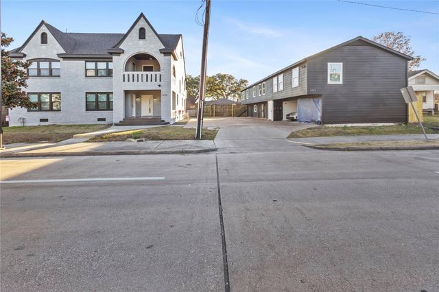 2824 Blodgett Street 2, Houston, TX 77004