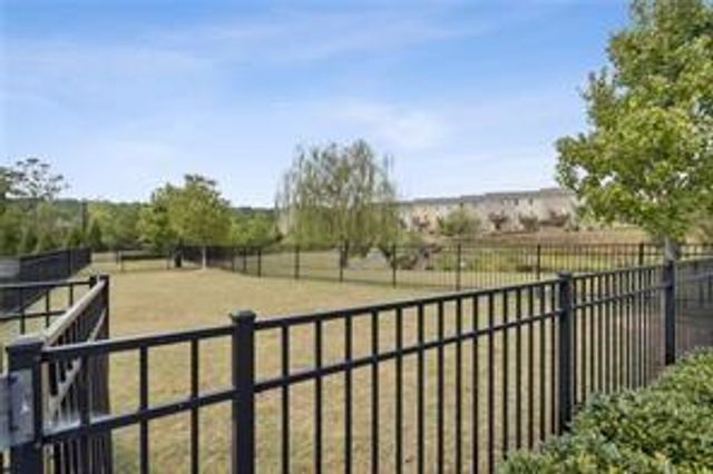 6500 Brooklake SE Court, Mableton, GA 30126