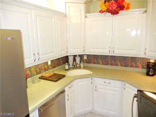 4681 Lakeside Club BLVD 4, Fort Myers, FL 33905