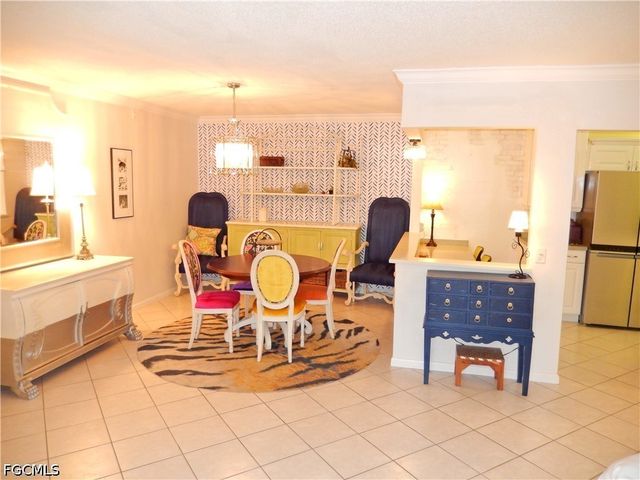 4681 Lakeside Club BLVD 4, Fort Myers, FL 33905