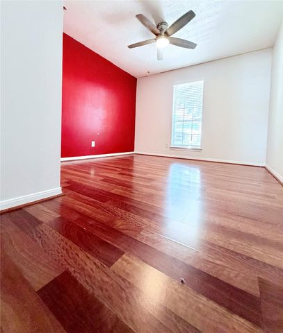 6610 La Puente Dr, Houston, TX 77083