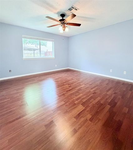 6610 La Puente Dr, Houston, TX 77083
