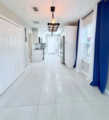 6610 La Puente Dr, Houston, TX 77083