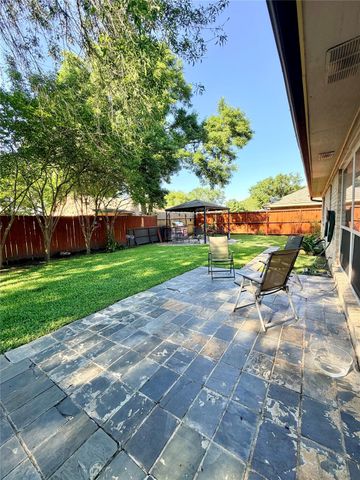6610 La Puente Dr, Houston, TX 77083