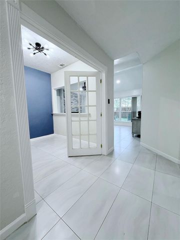 6610 La Puente Dr, Houston, TX 77083