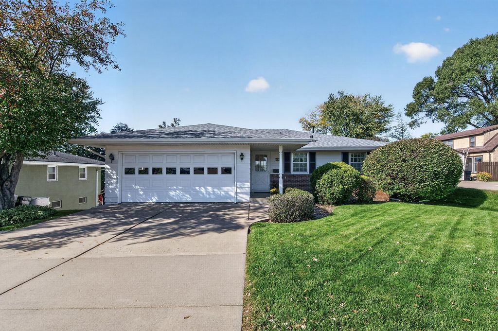 3412 Silver Lake Road NE, Saint Anthony, MN 55418 — exterior