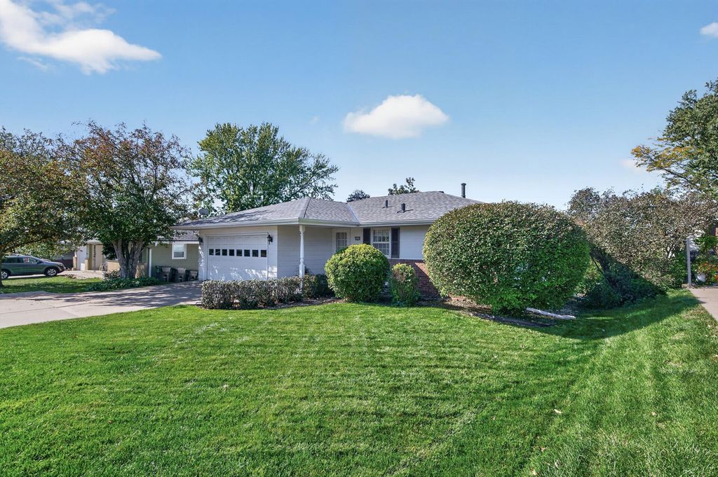 3412 Silver Lake Road NE, Saint Anthony, MN 55418 — photo 2
