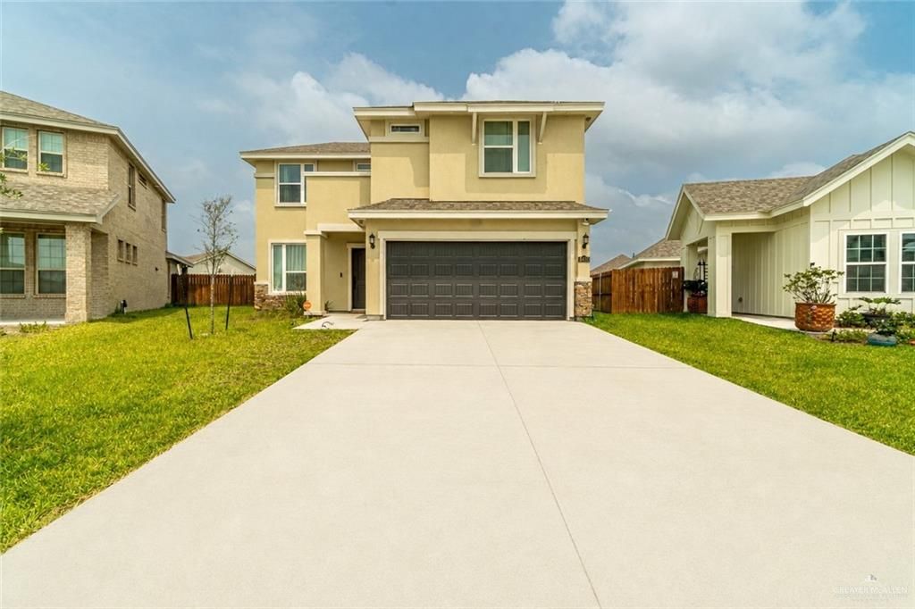 8410 N 34th Lane, Mcallen, TX 78504