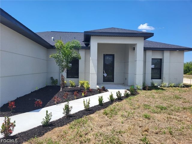 341 NW 7th AVE, Cape Coral, FL 33993