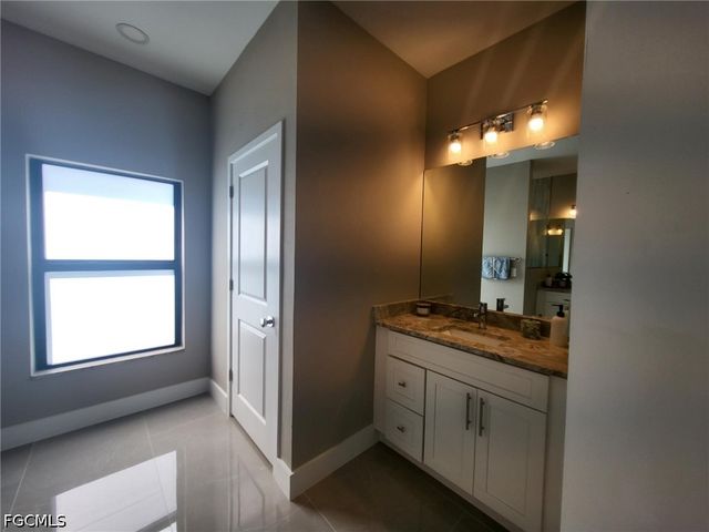 341 NW 7th AVE, Cape Coral, FL 33993