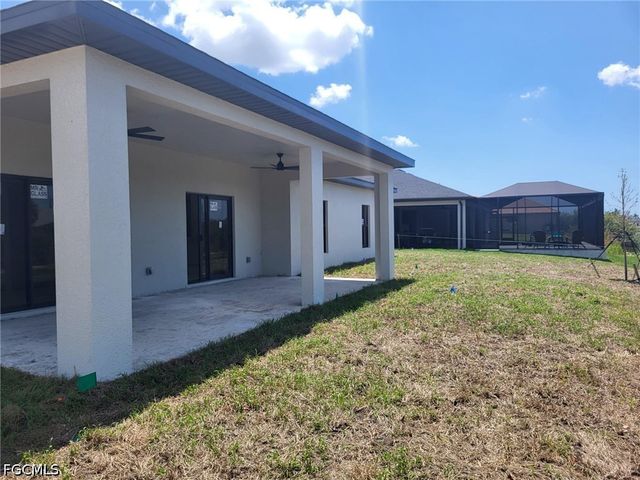 341 NW 7th AVE, Cape Coral, FL 33993