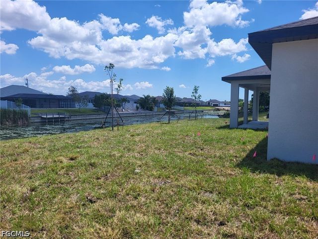 341 NW 7th AVE, Cape Coral, FL 33993