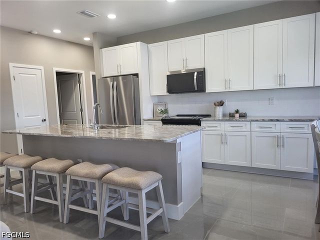 341 NW 7th AVE, Cape Coral, FL 33993