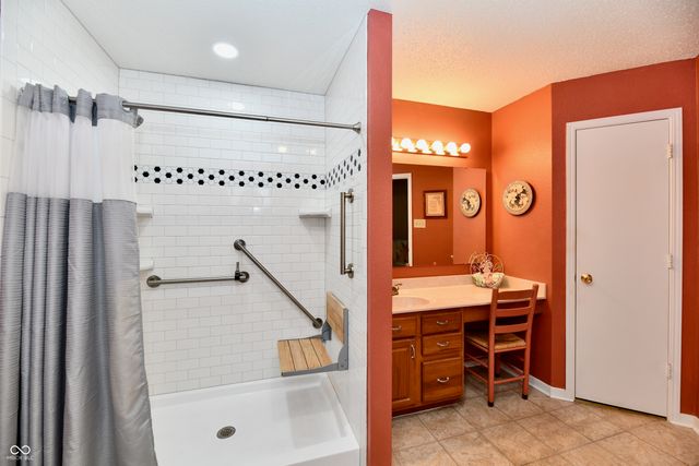 5508 Front Point Court, Indianapolis, IN 46237