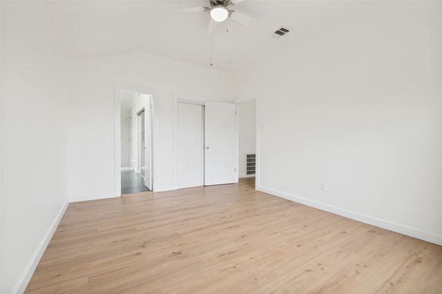 6952 Sammy, Dallas, TX 75237