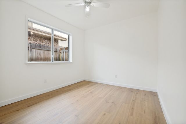 6952 Sammy, Dallas, TX 75237