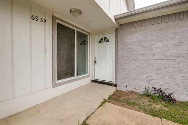 6952 Sammy, Dallas, TX 75237