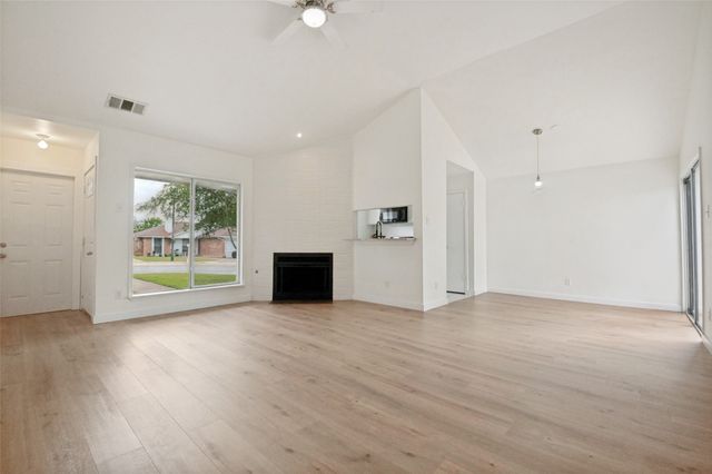 6952 Sammy, Dallas, TX 75237