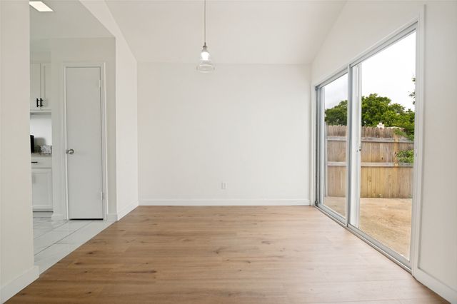 6952 Sammy, Dallas, TX 75237