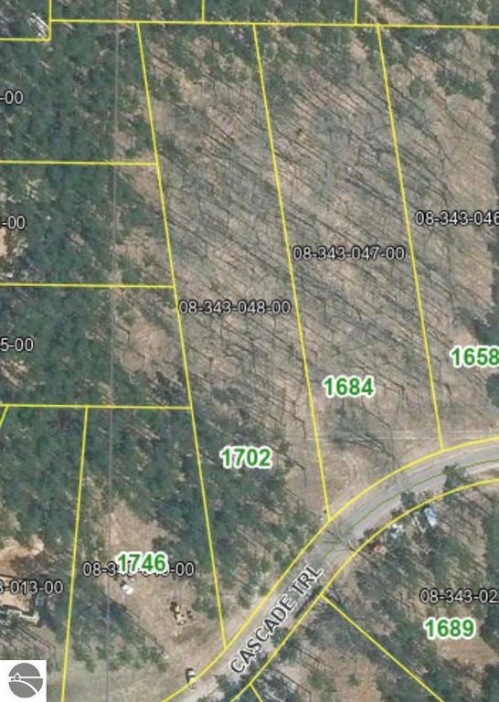 Image 28 of property listing at 1702 Cascade Trail, Traverse City, MI 49685