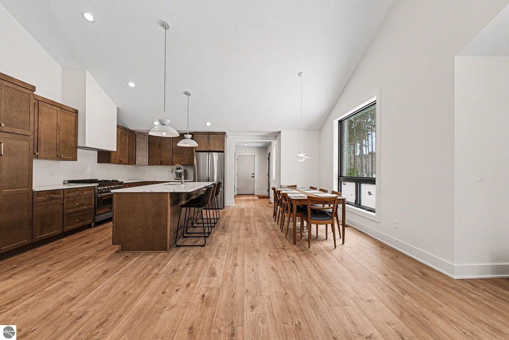 Image 9 of property listing at 1702 Cascade Trail, Traverse City, MI 49685