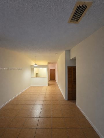 10908 SW 72nd St 215, Miami, FL 33173