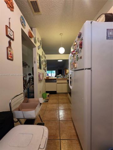 10908 SW 72nd St 215, Miami, FL 33173