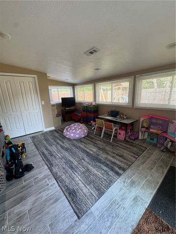 121 Bethesda Circle, Elyria, OH 44035
