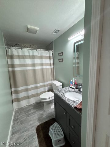 121 Bethesda Circle, Elyria, OH 44035