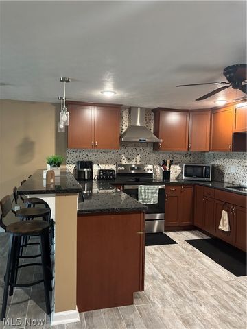 121 Bethesda Circle, Elyria, OH 44035