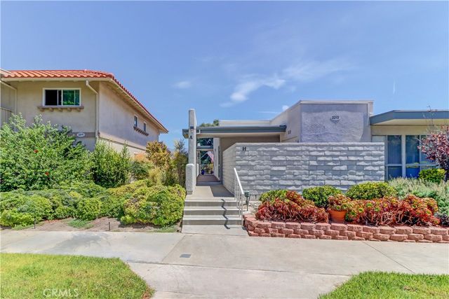 2213 Via Mariposa East A, Laguna Woods, CA 92637