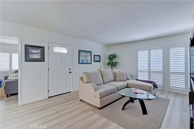 2213 Via Mariposa East A, Laguna Woods, CA 92637