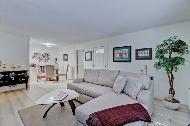 2213 Via Mariposa East A, Laguna Woods, CA 92637