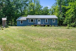 34 Tanglewood Drive, Essex, VT 05452