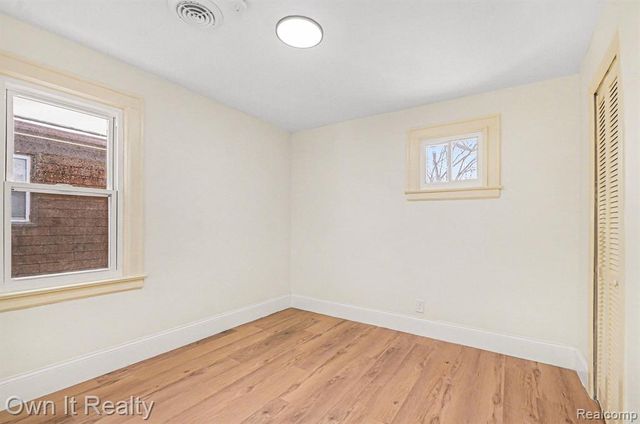 16239 La Salle Avenue, Detroit, MI 48221