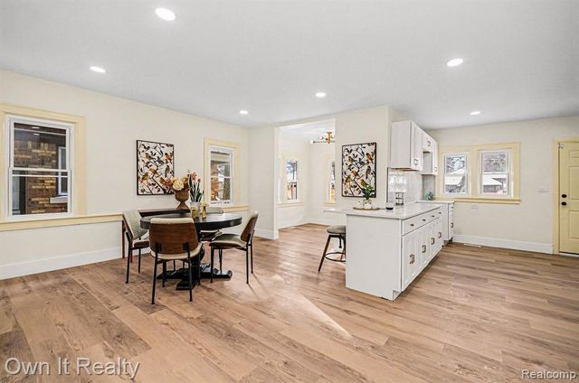 16239 La Salle Avenue, Detroit, MI 48221