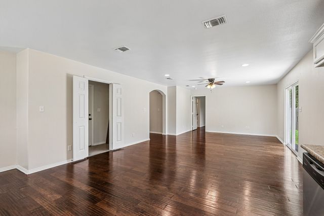 3017 N Hickory Street, Sherman, TX 75092
