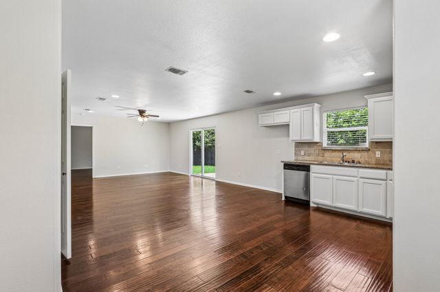 3017 N Hickory Street, Sherman, TX 75092