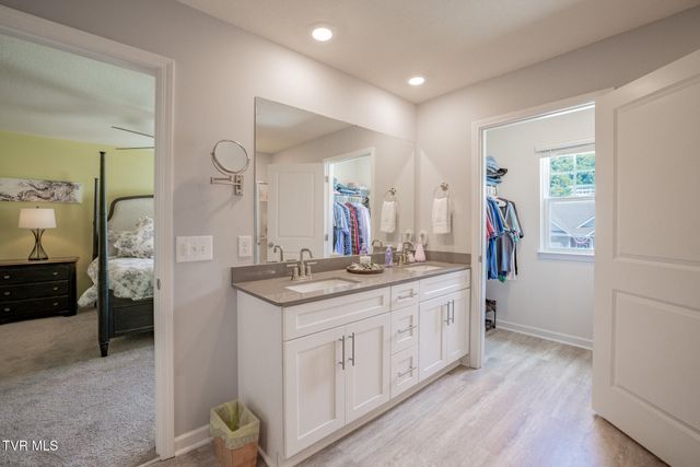 1029 Tara Court, Blountville, TN 37617