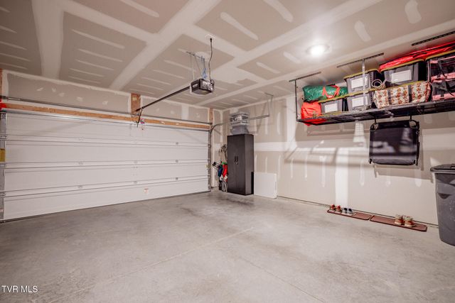 1029 Tara Court, Blountville, TN 37617