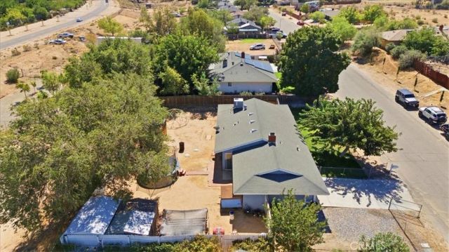 16523 Mackennas Gold Avenue, Lake Los Angeles, CA 93591