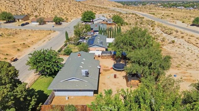 16523 Mackennas Gold Avenue, Lake Los Angeles, CA 93591