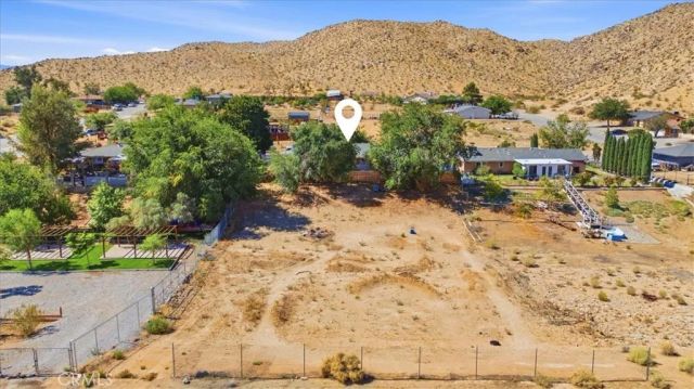 16523 Mackennas Gold Avenue, Lake Los Angeles, CA 93591
