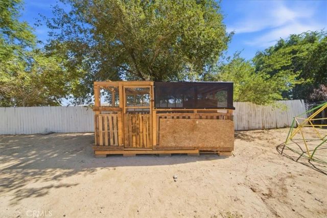 16523 Mackennas Gold Avenue, Lake Los Angeles, CA 93591
