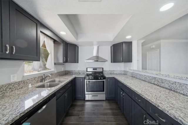 16523 Mackennas Gold Avenue, Lake Los Angeles, CA 93591